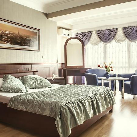 King Hotel Peje Extérieur photo