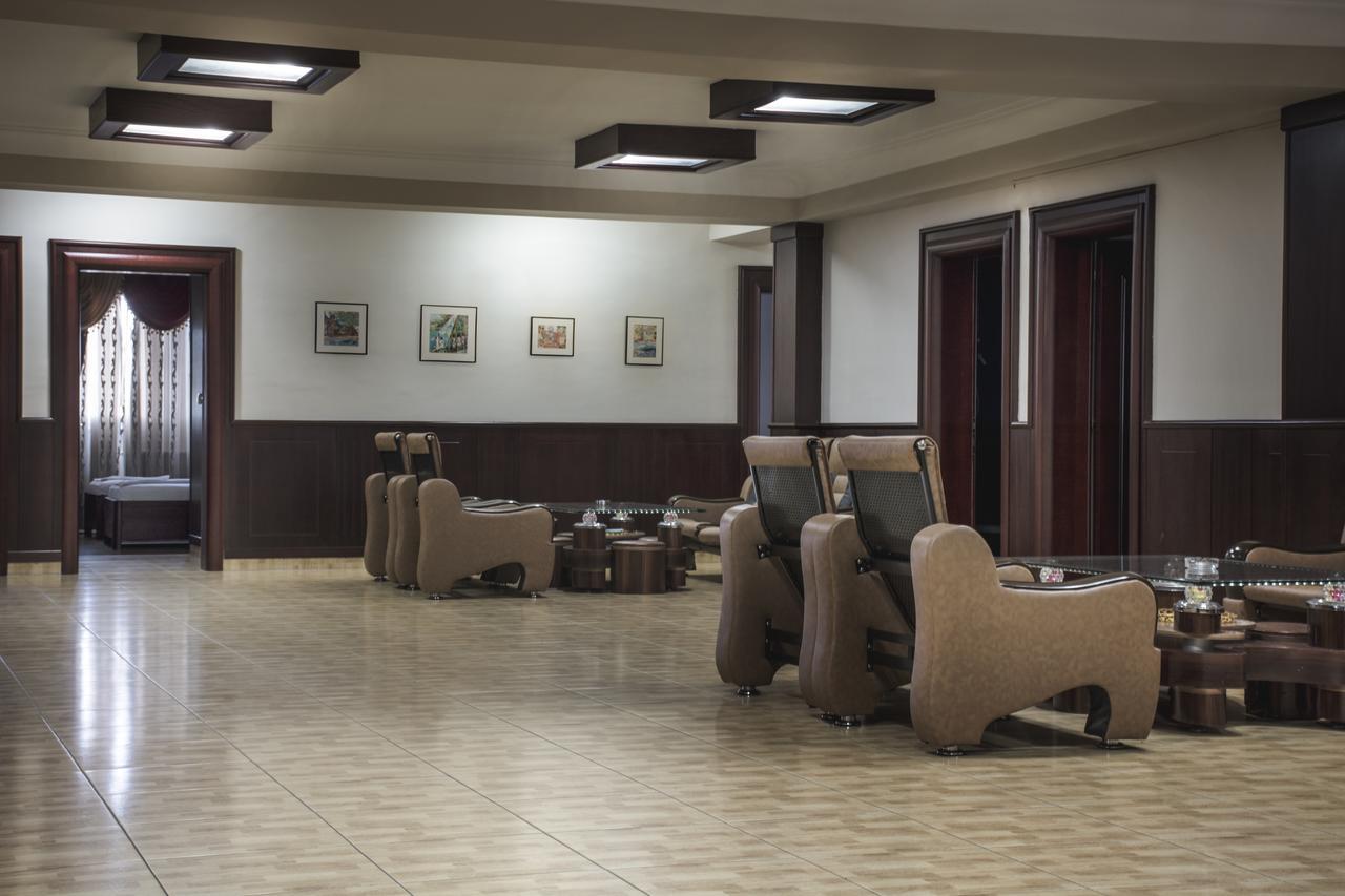 King Hotel Peje Extérieur photo
